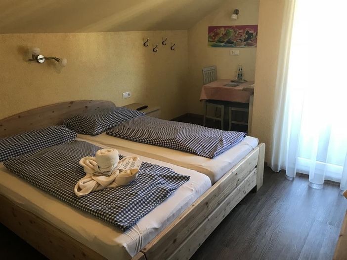 Kinderzimmer 2+2
