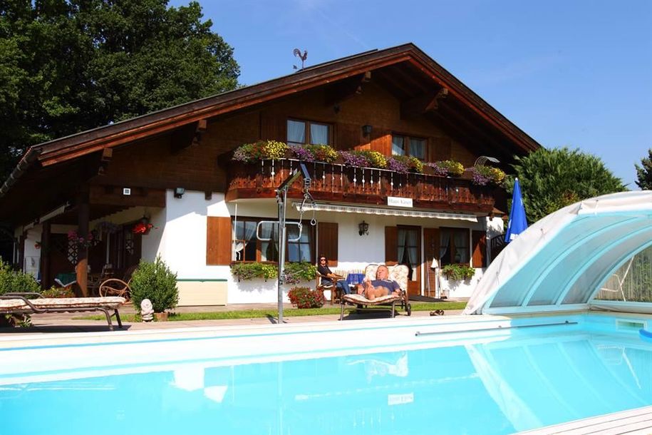 Haus Käser mit Pool