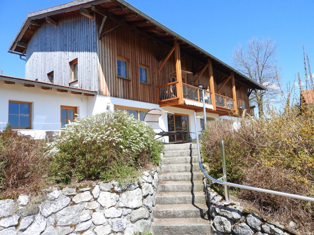 Treppe von Grillplatz