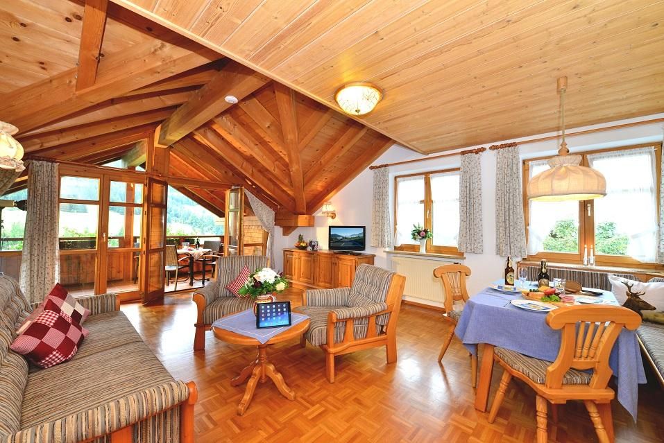 Dachgeschoss-Wohnung