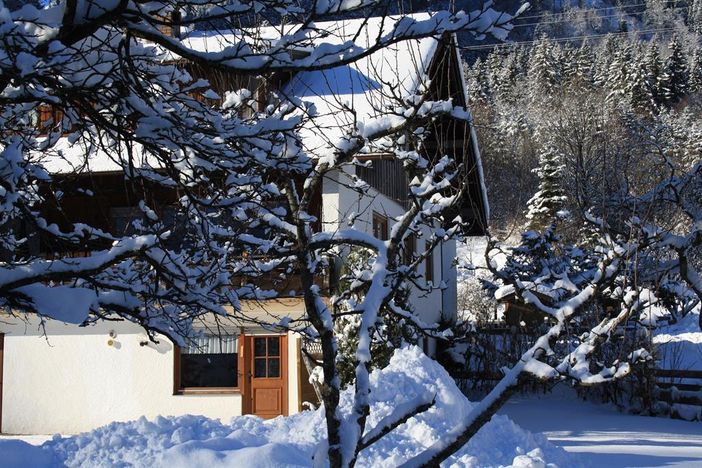 Hausansicht Haus Blanz im Winter