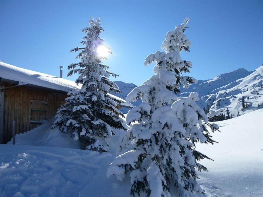 Berghütte im Winter