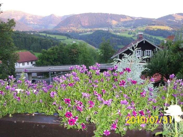 Blick vom Balkon des Hauses