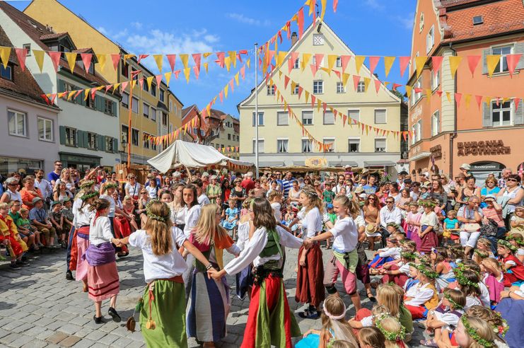 TF2016_Haefelesmarkt_reigen - Tänzelfestverein