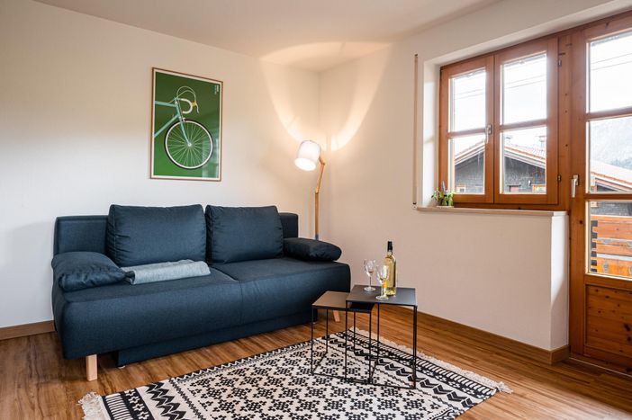 Fiini: Wohnen, Schlafcouch & Balkon