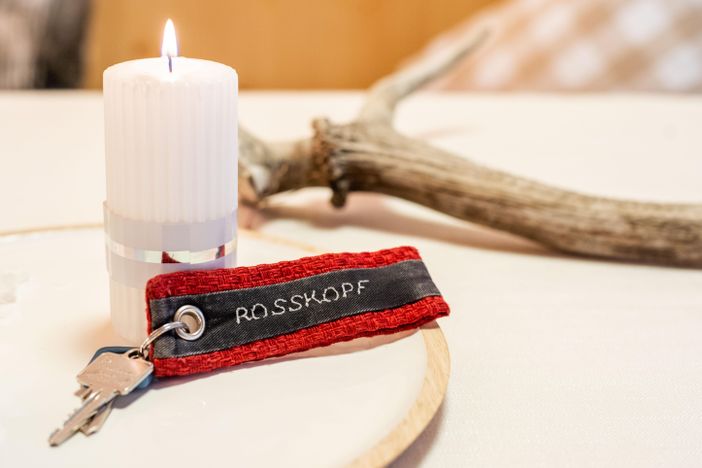 Rosskopf Kerze auf dem Tisch