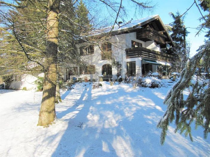 Hausansicht Winter