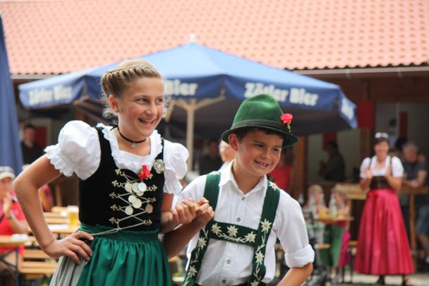 Die Waldfeste in den Hörnerdörfern sind ein ech...