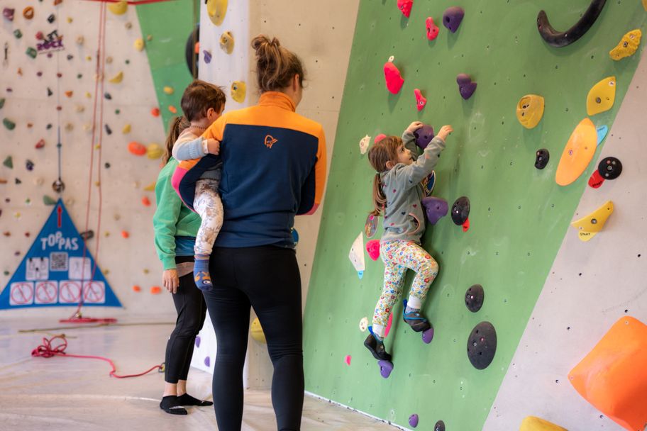 Boulderwelt @DoDo Foto - Dominik Doucha