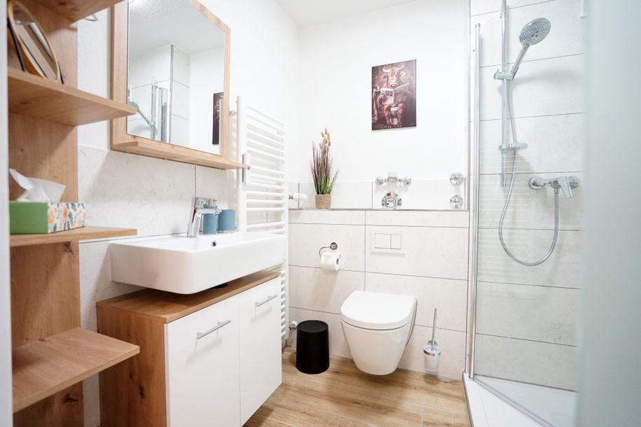 modernes Duschbad