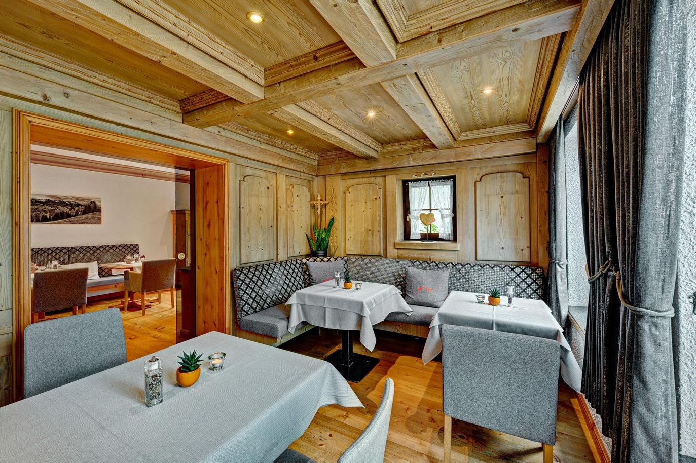 Brotzeitstube Hotel DIANA Oberstaufen