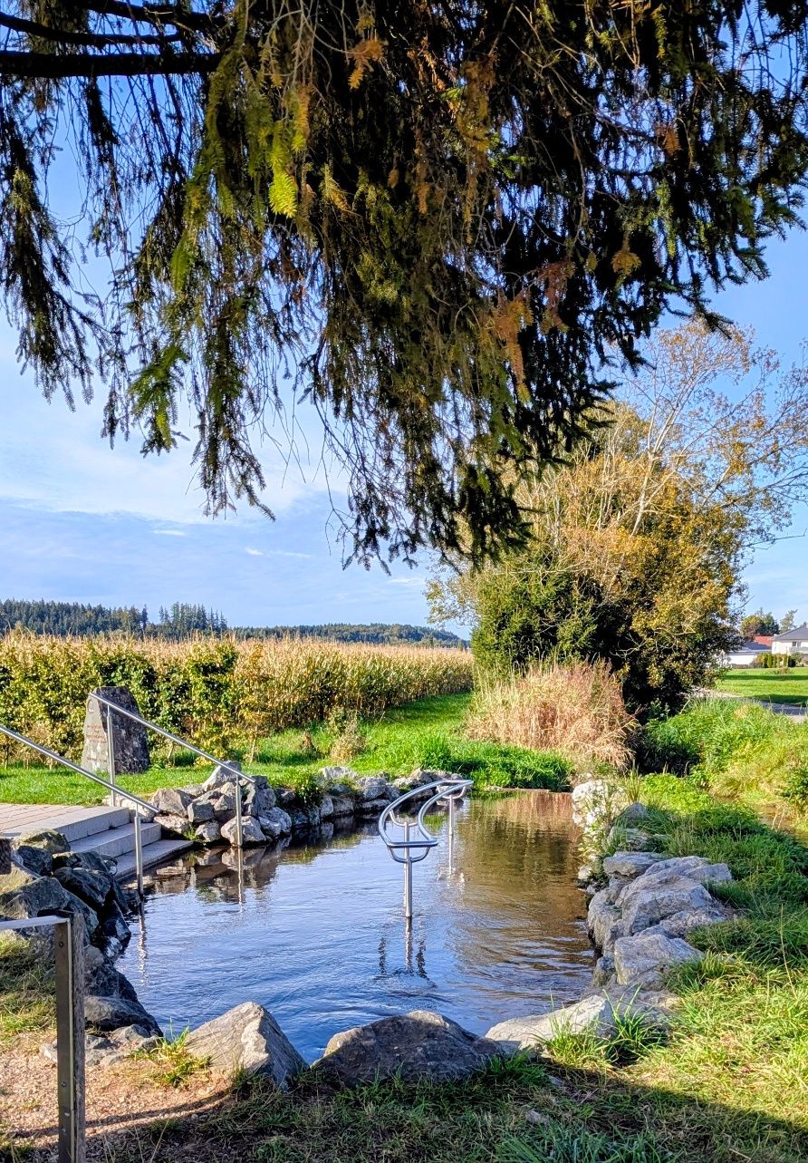 Wassertretanlage bei Lautrach mit Fahrradreparaturstation