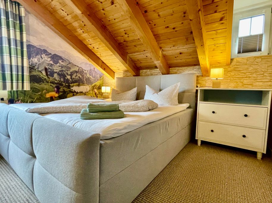 Schlafzimmer 4 OG