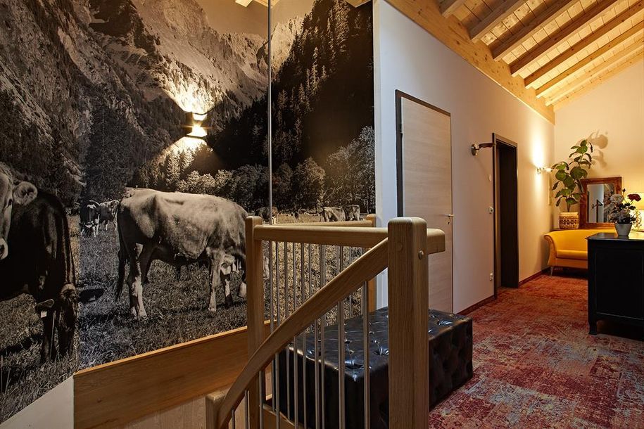 Treppenhaus zu den Zimmern 7, 8, 9 10 , 11 und 12