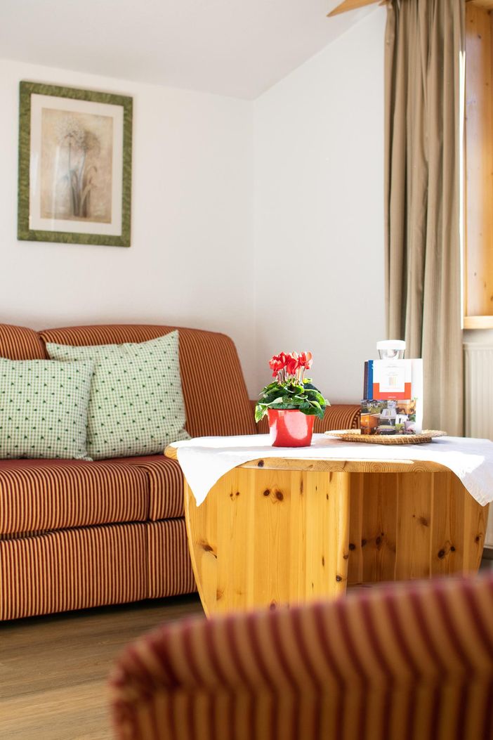Sitzgruppe Zimmer 8