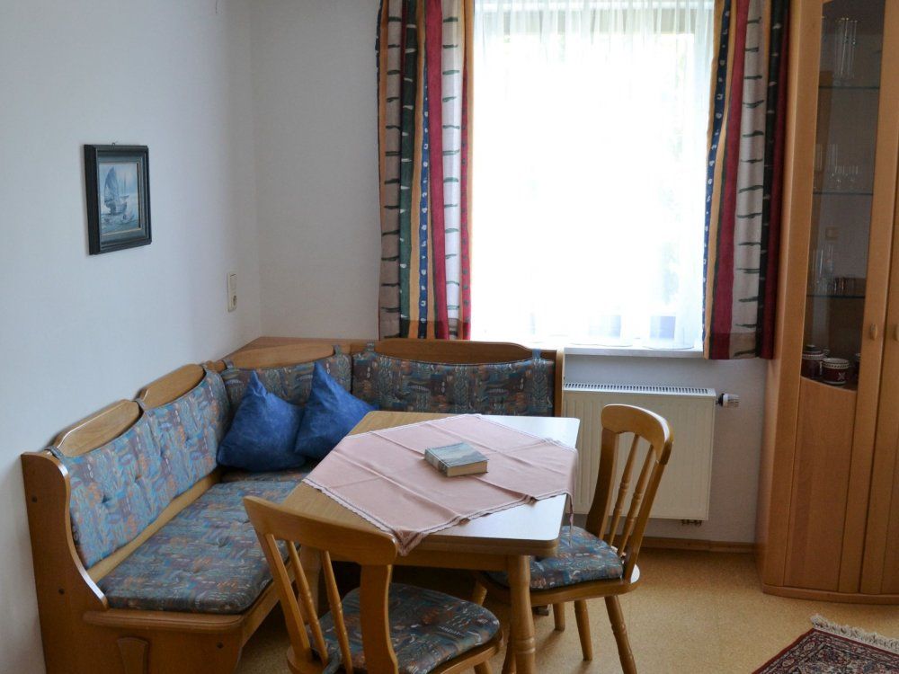 Schmutterwiese-Sitzecke