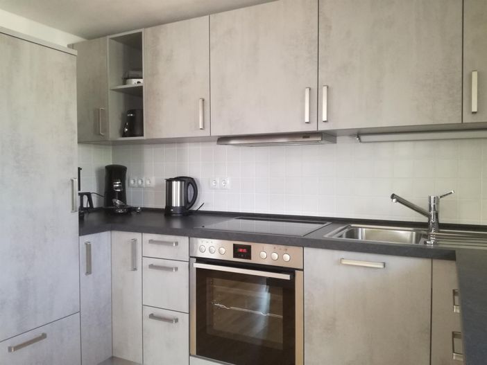 Küche, Kühlschrank, Herd, Ofen, ...