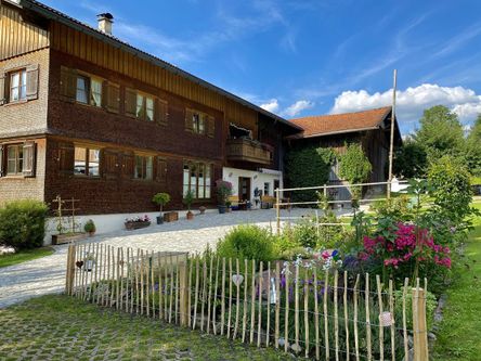 Bauernhof mit Garten