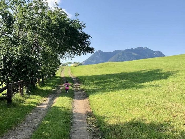 Verträumte Wiesen direkt hinterm Hof