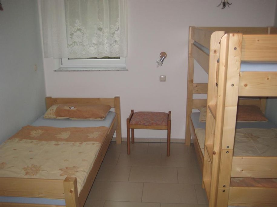 Schlafzimmer 2