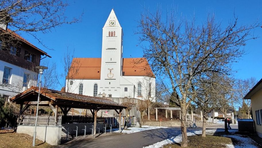 Sagenhafter Weg bei Altdorf zur Loretto-Kapelle