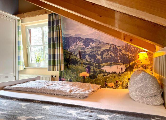 Schlafzimmer 3 OG