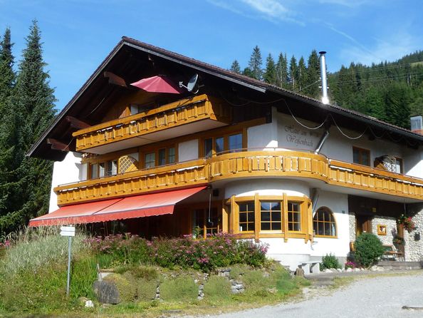 HAUS 2