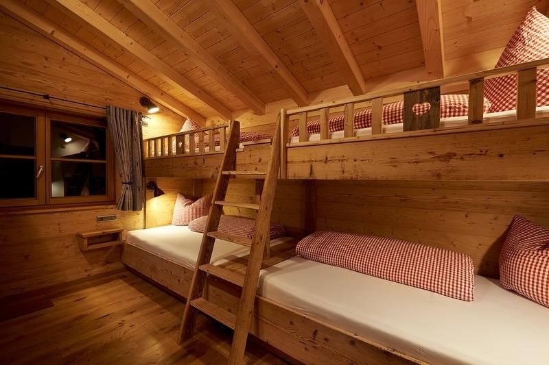 Alp Chalet Schlafzimmer 2