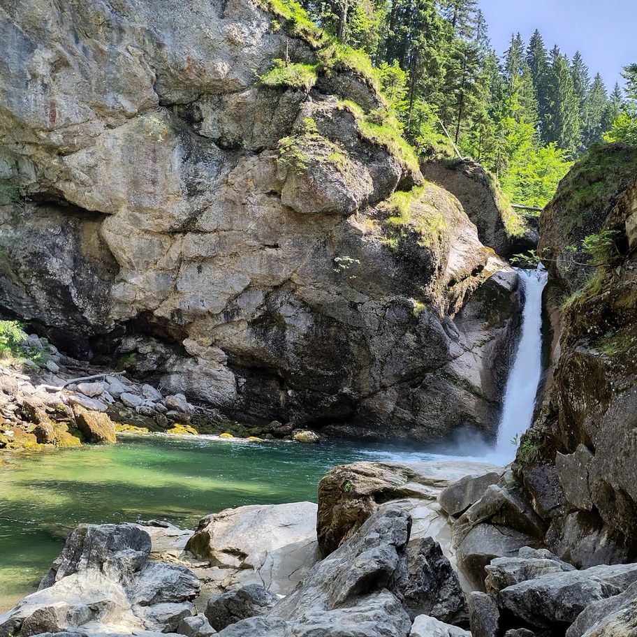 Vom Hündlekopf zu den Buchenegger Wasserfällen
