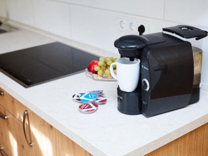 Kuechenzeilemitkaffeemaschine