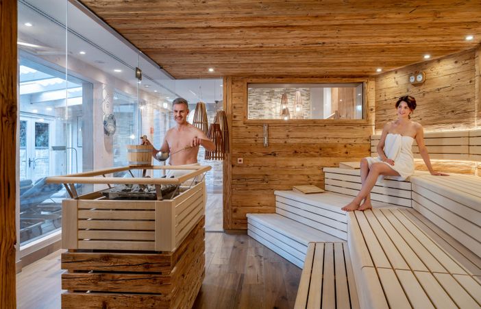 wellness_indoor-saunawelt © Sonnenalp Resort (6)