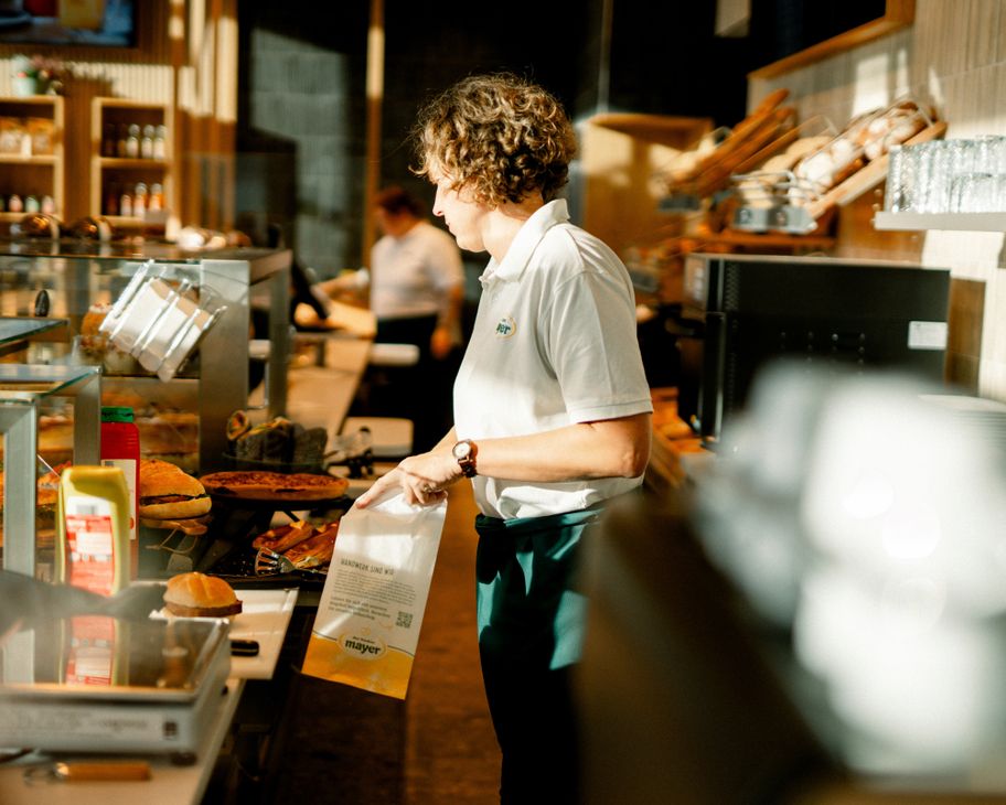 Behind the scenes im Café Mayers