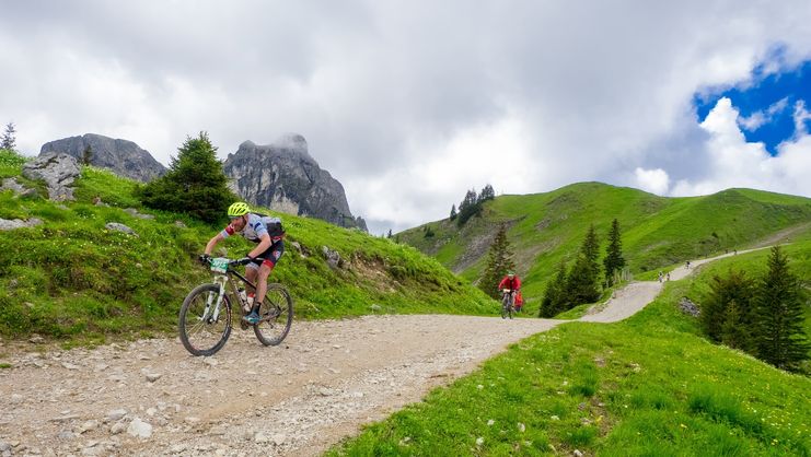 Teilnehmer des MTB-Marathon Pfronten auf dem Breitenberg