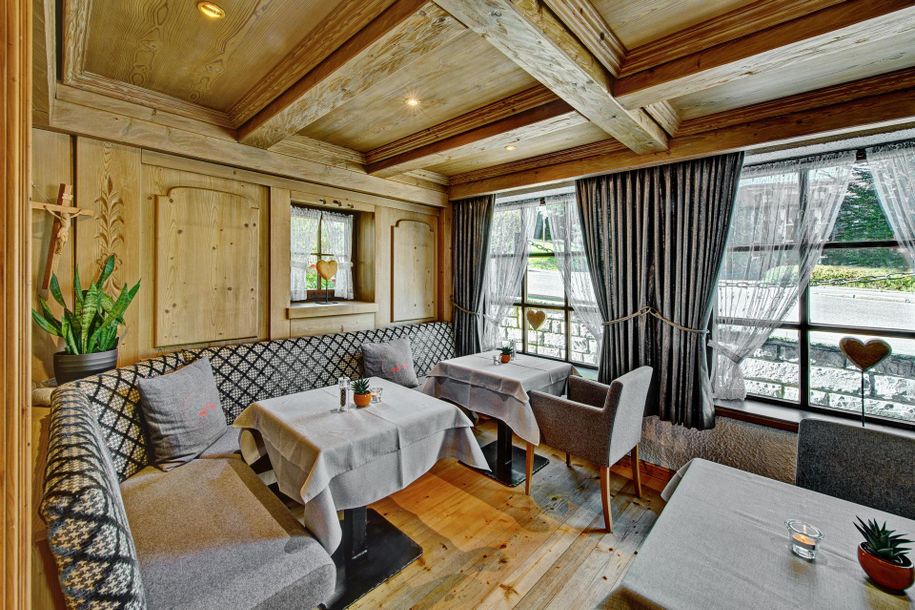 Stube Hotel DIANA Oberstaufen