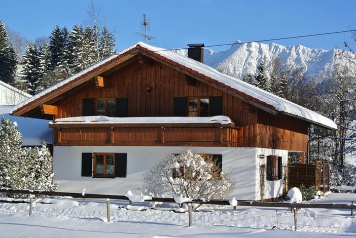 Hausansicht Winter