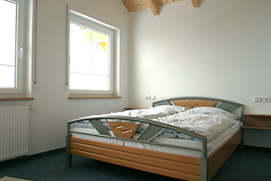 Schlafzimmer 1