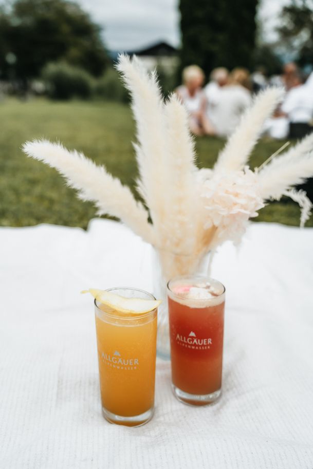 Picknick in Weiss - frische Getränke