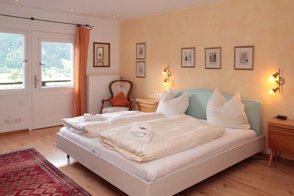 Haus in der Sonne OG #20 erstes Schlafzimmer 01
