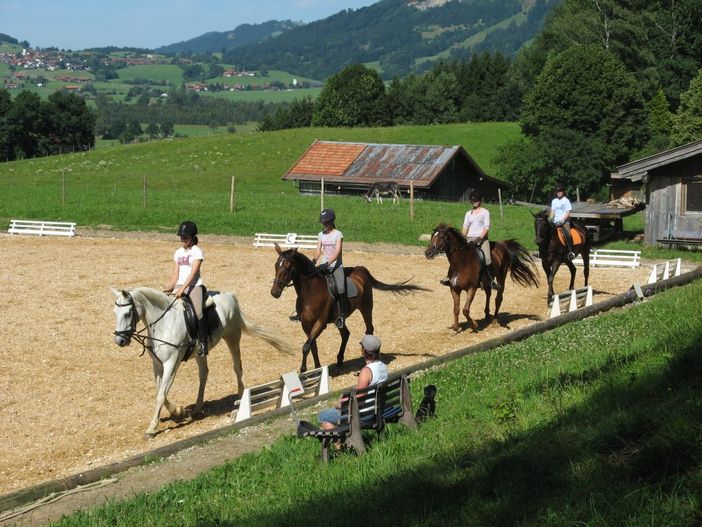 Sandplatz in traumhafter Lage