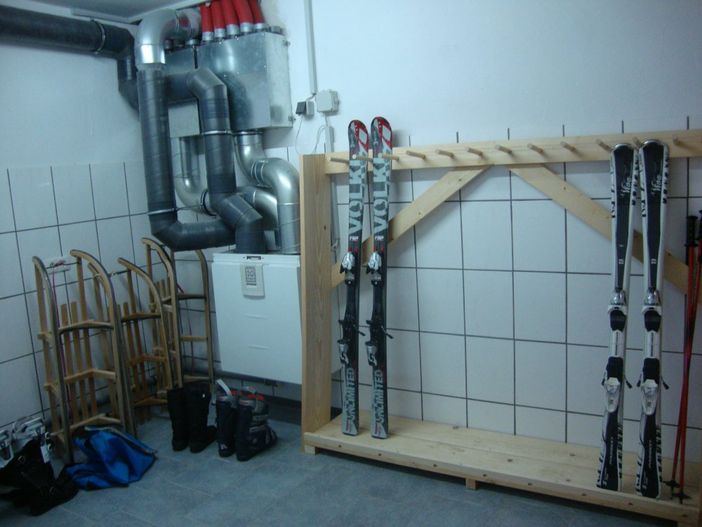 Bezeizte    Skikeller