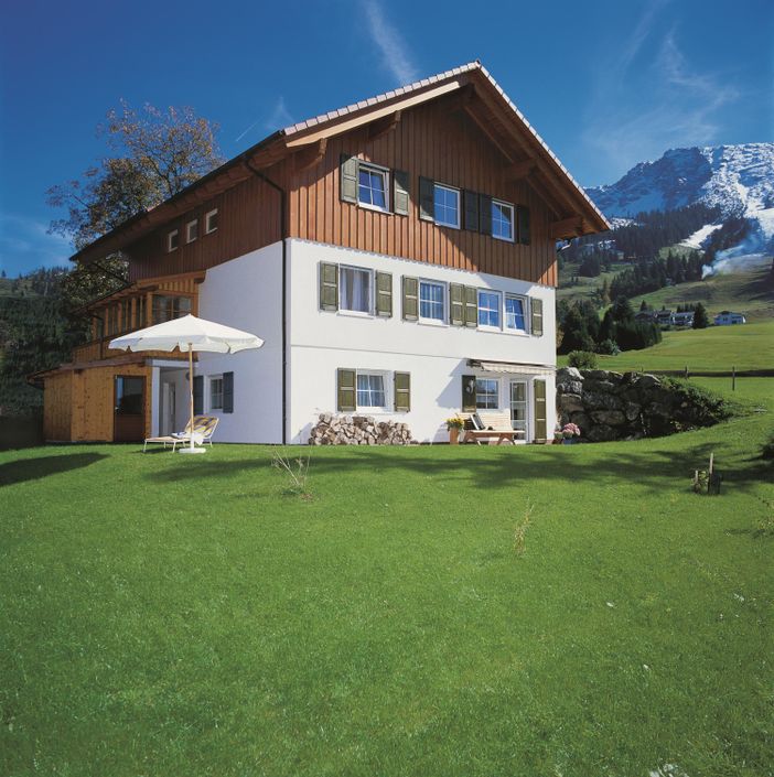 FALTPROSPEKT NEU