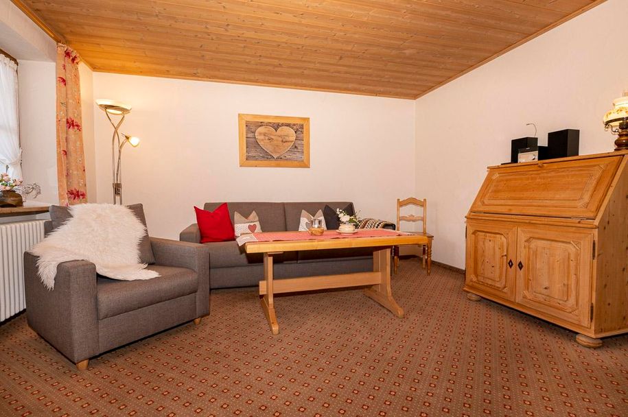 schoell-wohnzimmer-wohnung4dsc_3086