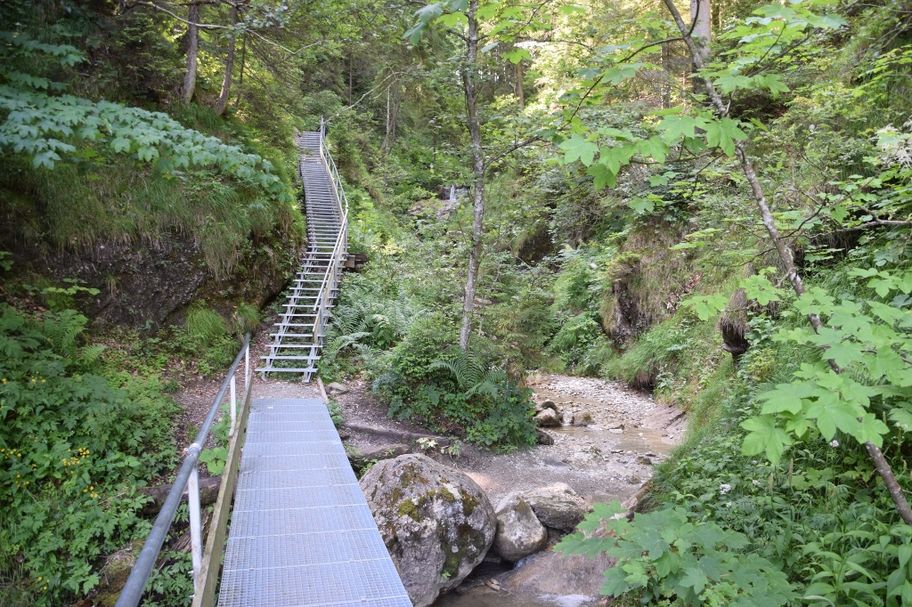 BRücke über das Schloßbächle