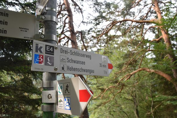 Beschilderung am Kalvarienberg