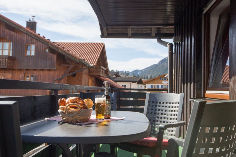 Alpenstyle1: Umlaufender Süd- West- Balkon