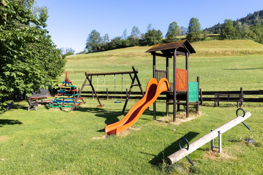 Spielplatz am Hotel