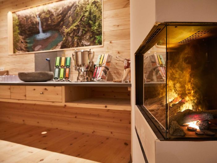 Spa Teestation mit Effektfeuer