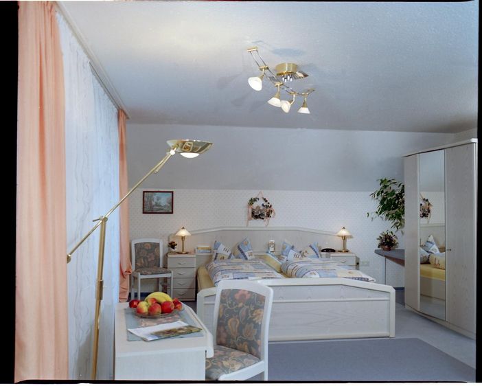 Schlafzimmer, groß (1)