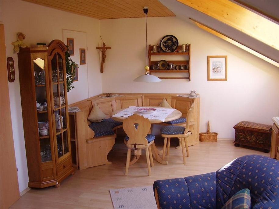 Wohn-Esszimmer1