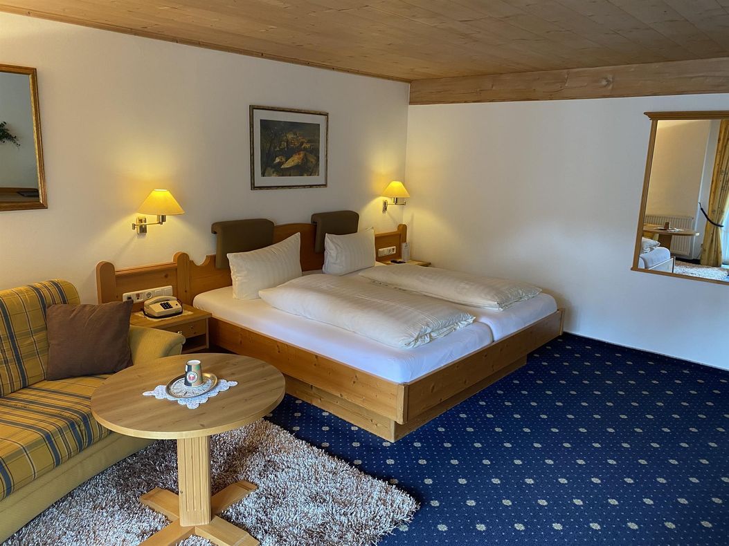 Zimmer 5 1